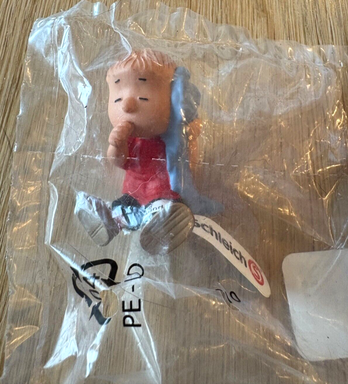 Linus Van Pelt Schleich Peanuts PVC Figure New with Tag Snoopy Friend