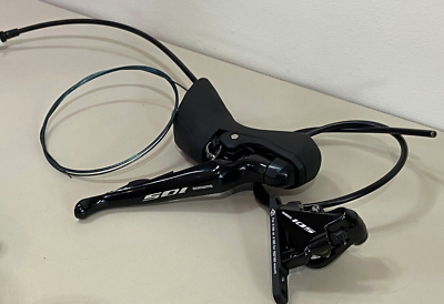 新品 SHIMANO 105 ST-R7020 Shimano 105 ST-R7020 Hydraulic Disc Brake Shifter Kit Front BR