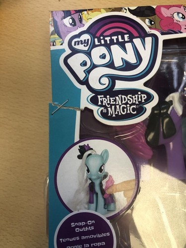 My Little Pony B8849 Explore Equestria 6 inch Photo Finish Doll (Box Damaged) - Picture 7 of 8
