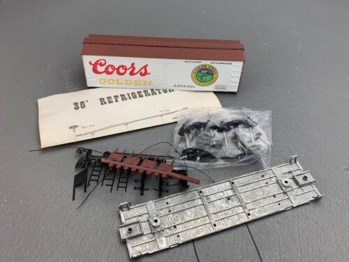 HO Roundhouse Coors Billboard Reefer #5425 Kit-3129 HO518 - Picture 3 of 7