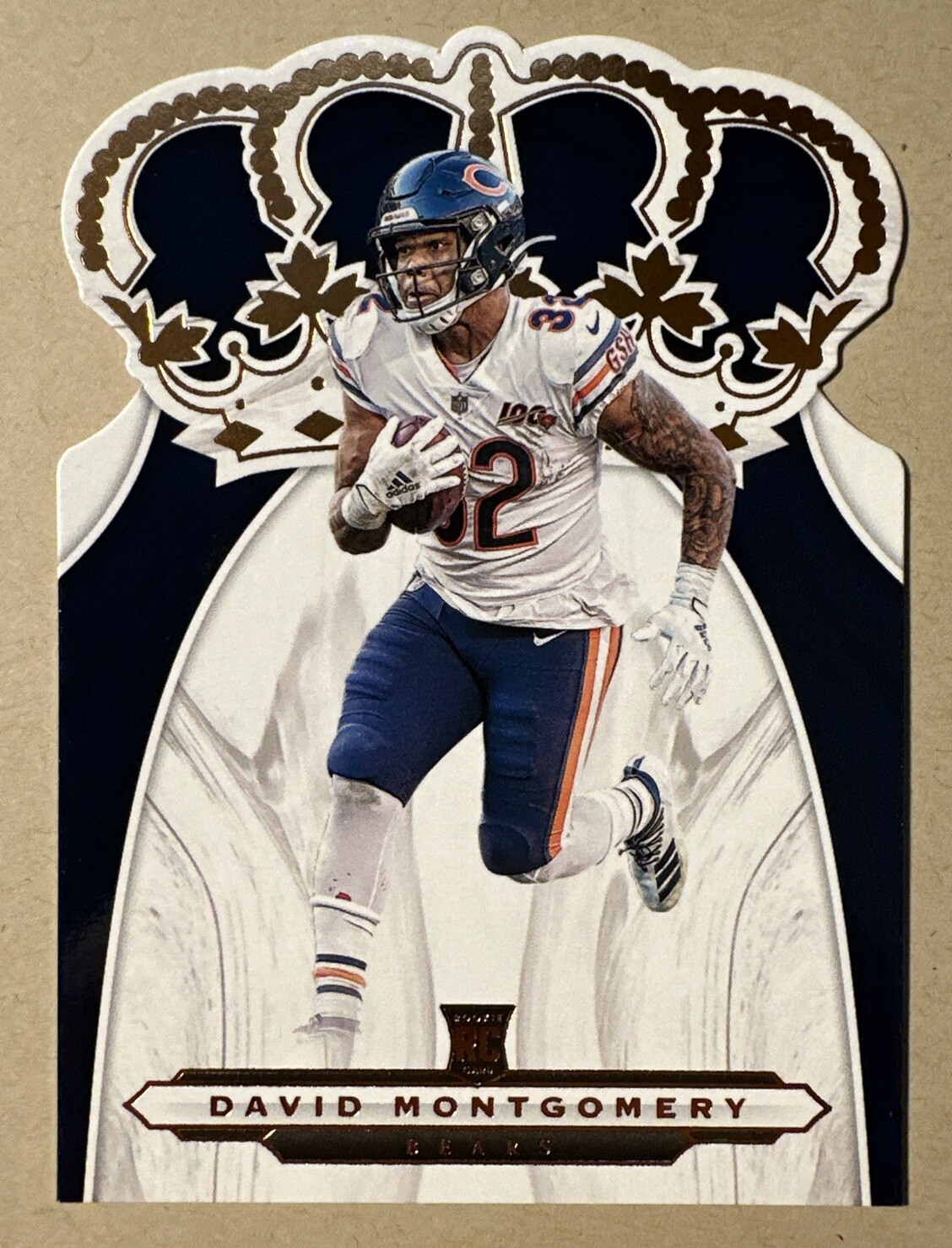 2019 Panini Chronicles DAVID MONTGOMERY Crown Royale Rookie #CR-22 CHICAGO BEARS
