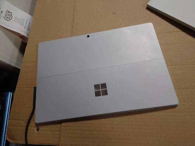 Microsoft Surface Pro 6 128GB (i5) 8GB (READ DESCRIPTION) LAP24. - Image 4 of 4