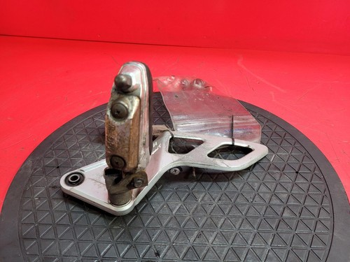 2009 SUZUKI GSF 650 LEFT FRONT FOOT REST - Picture 8 of 13
