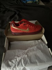 Nike Men s Red/Gold Low Top Lace-Up Athletic ...