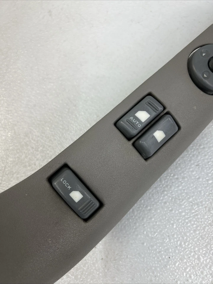 95-99 Chevy Silverado GMC Sierra Left Master 2 Door Window Switch Lock OEM Grey - Image 3 of 4