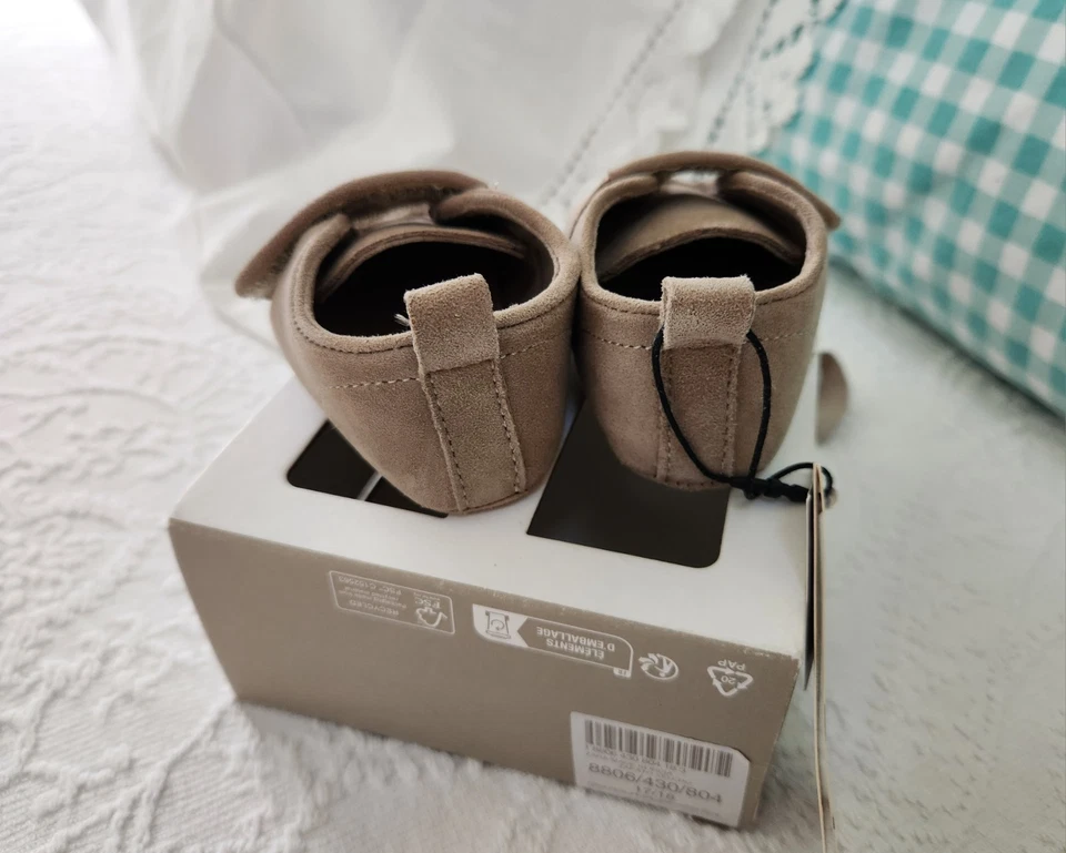 ZAPATOS BEBÉ ZARA 3 (6/9 MESES) GRIS PERLA GAMUZA CUERO Foto 3 de 4