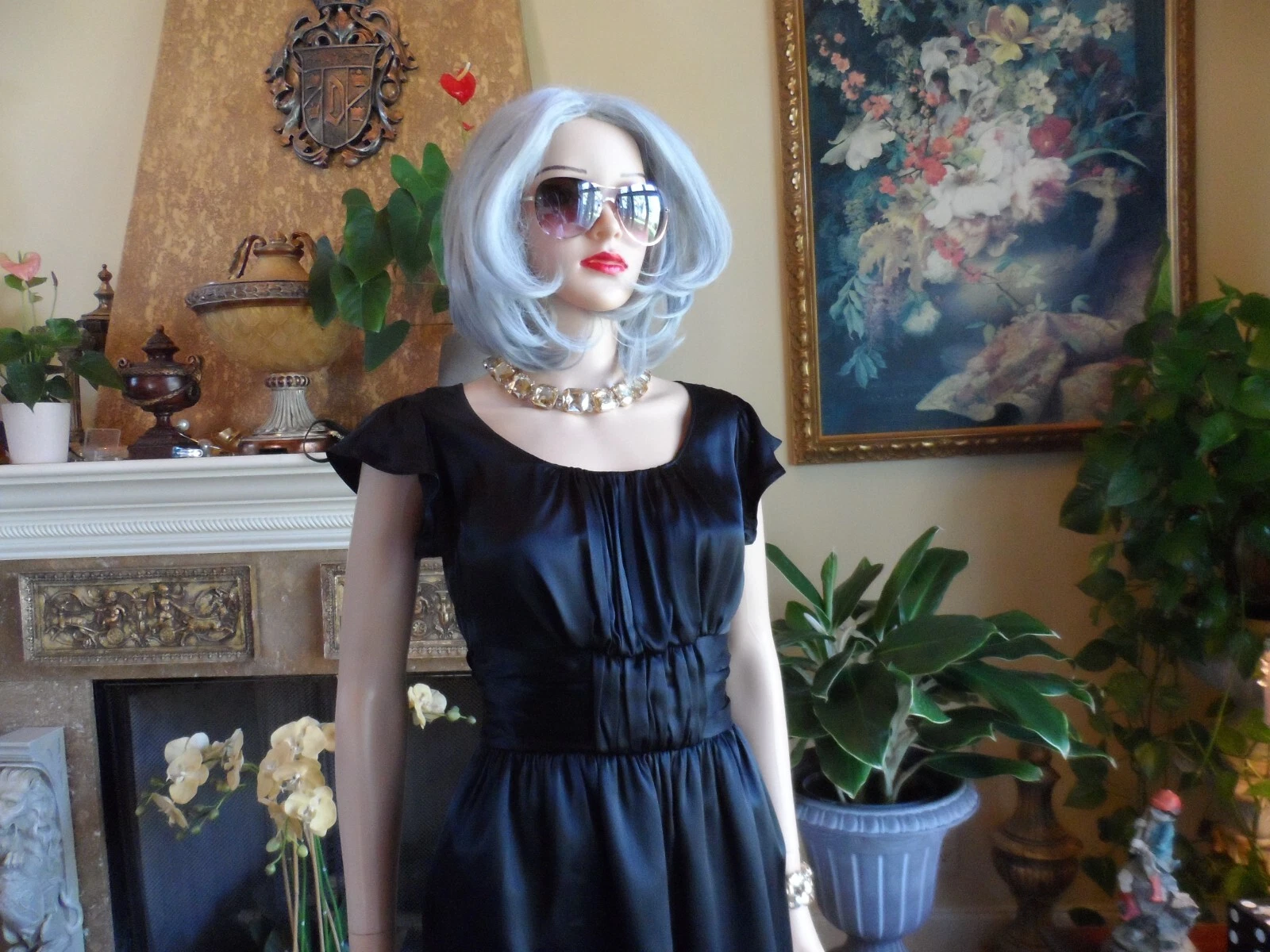 Abito charme nero Moschino economico e chic 100% seta taglia USA 8