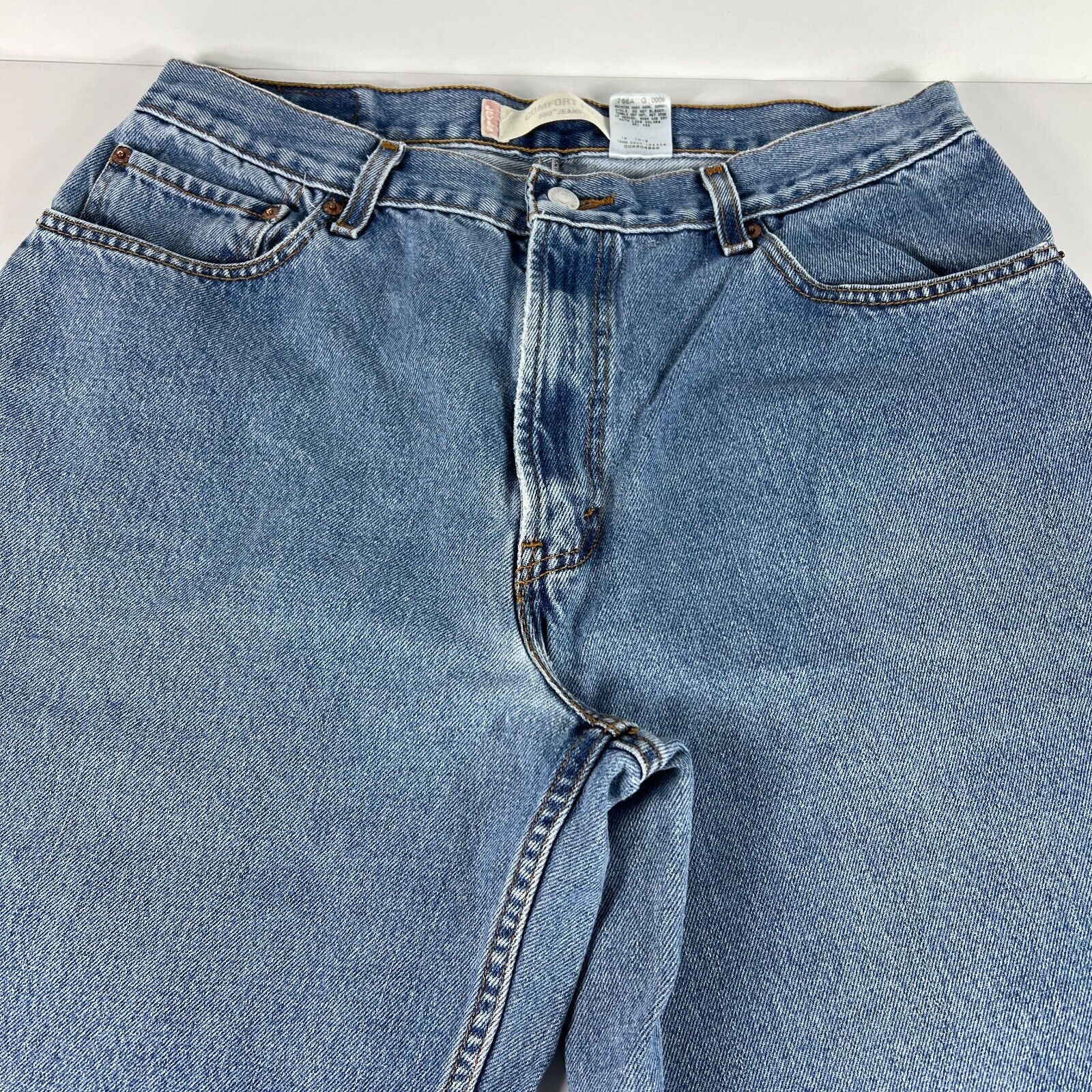 Y2K Levi's Jeans Men's 33x29* 560 Comfort Loose F… - image 2