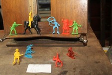 Cowboys and Native American Indians Horse Toy Soldier Lot of 10