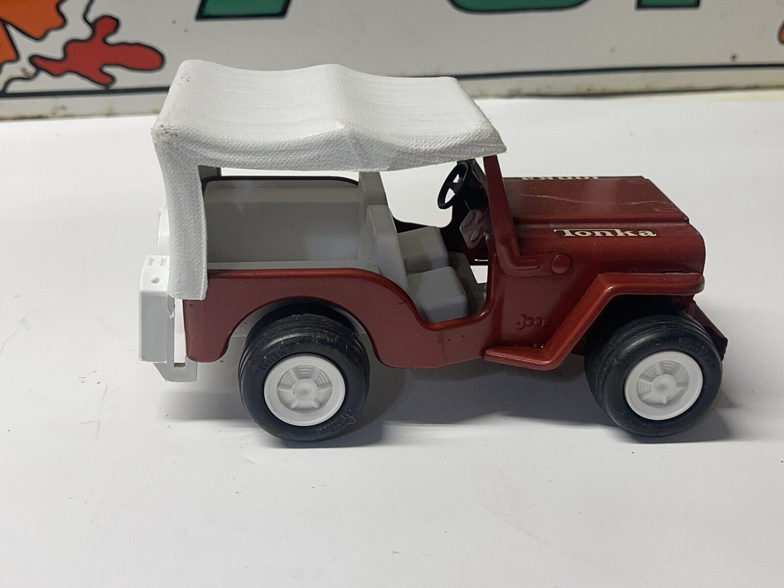 VINTAGE 1960'S BURGUNDY TONKA JEEP WRANGLER PRESSED METAL WHITE TOP | eBay