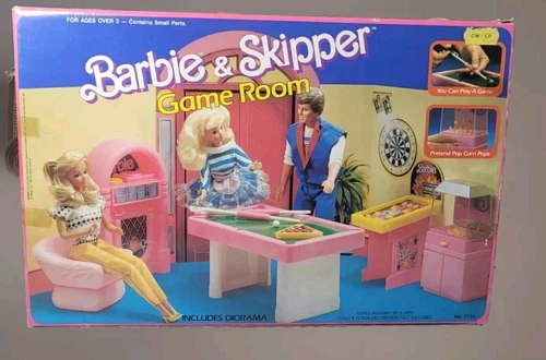 VINTAGE 1988 Barbie And Skipper Game Room Mattel Arco