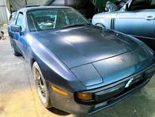 Porsche 944 (Left Hand Drive) Manual