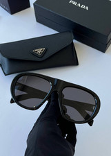 Gafas de sol Prada de verano negras con lentes negras