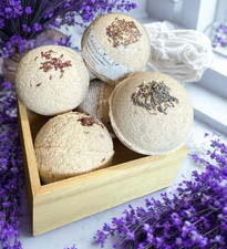 Lavender Bath Bomb Set, Floral Pattern, Beige Color, Ball Shape, Unisex
