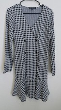 Elizabeth & Nicole Houndstooth NWOT Swing Dress Black/White 4  Button Super Soft