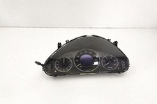 Mercedes-Benz E W211 2003 Geschwindigkeitsmesser Cockpit A2115407611 kW QWH49247 Mercedes-Benz E W211 2003 Geschwindigkeitsmesser Cockpit A2115407611 kW QWH49247