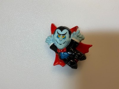 Hallmark Vintage Halloween Vampire Dracula Lapel Pin
