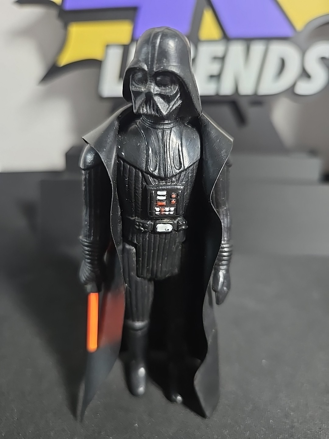 STAR WARS Vintage Kenner Darth Vader Action Figure 1977 (#328)
