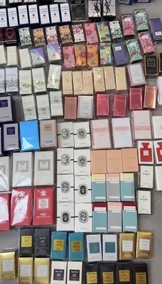 Wholesale 105 Mini Perfume Lot Of Assorted Scents Mini Travel Size   Brand New