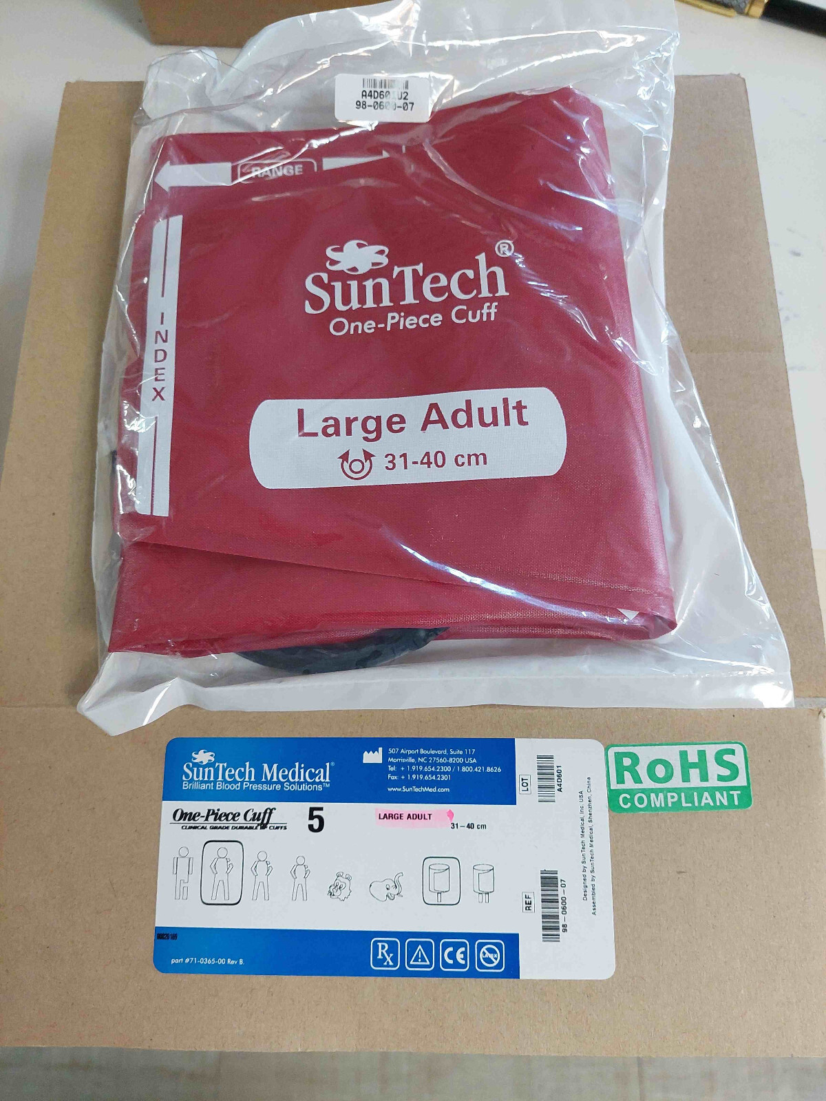 Brassard tensiomètre 31-40cm Suntech L pour éviter les erreurs de taille de bras