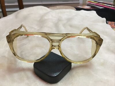 VINTAGE UVEX Gold PROTECTIVE EYEWEAR SAFETY GLASSES + Shields Z87