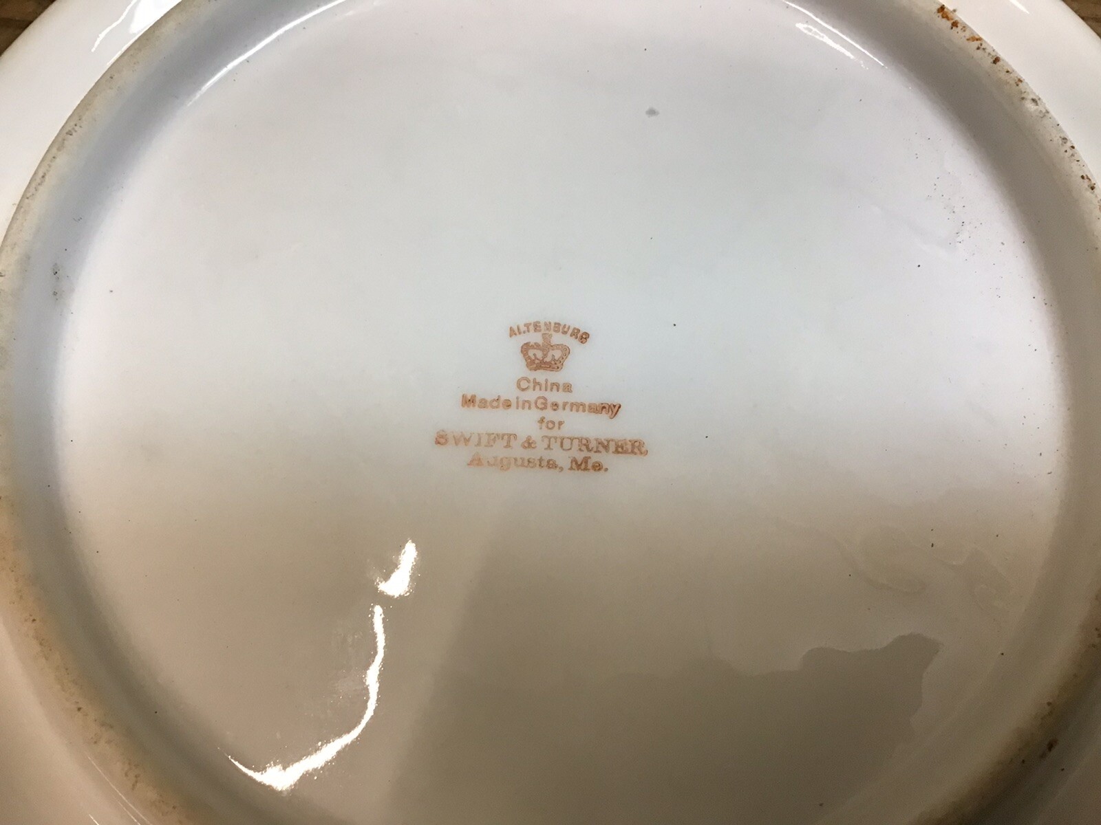 Vintage Porcelain Hot Plate Trivet Lithgow Library, Augusta ME, Made In