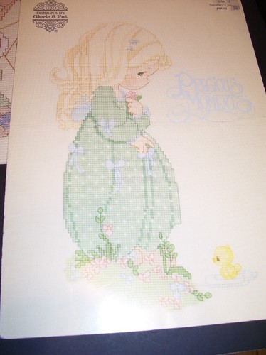 6-LOT Precious Moments Cross Stitch Pattern Booklet 1980 Designs by Gloria & Pat - Picture 3 of 16