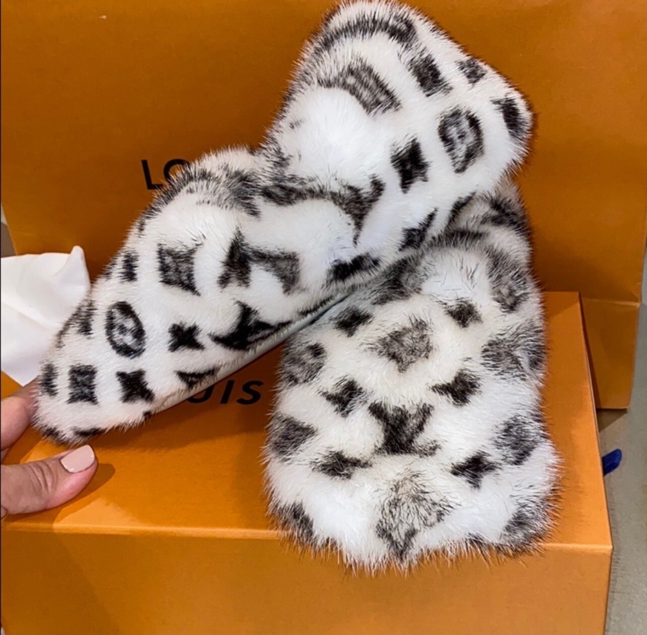 Louis Vuitton Dreamy Flat Loafers: Luxurious Mink Fur Slippers