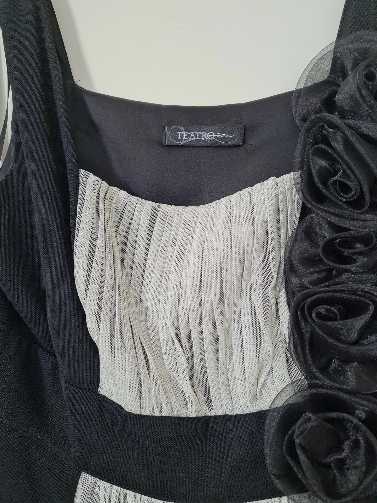 OFF WHITE Abito a fiori bianco e nero taglia 12