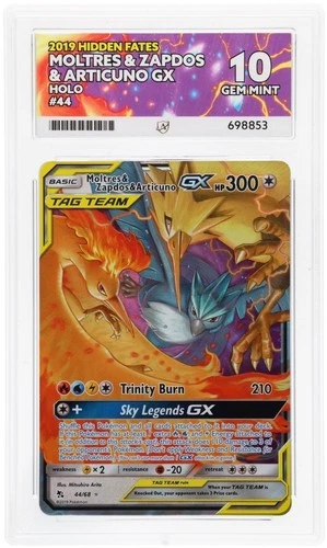 ACE 10 Moltres & Zapdos & Articuno GX Holo Ultra Rare Hidden Fates 44/68 NM