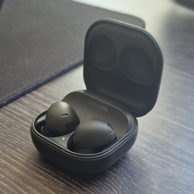 Samsung Galaxy Buds2 Pro In-Ear Kopfhörer kabellos Schwarz Ladecase