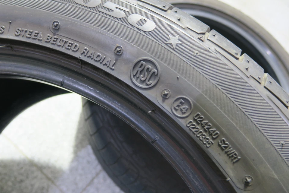 2x Sommerreifen BRIDGESTONE POTENZA RE050 RUN FLAT 245/45R17 95W 6mm - Bild 2 von 4