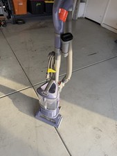 Shark NV352 Upright Bagless Vacuum Navigator Lift-Away