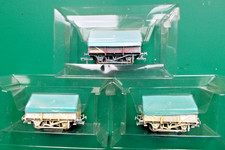 BACHMANN 5-PLANK 13T CHINA CLAY WAGONS + HOODS  BOXED X 3 33-080 WEATHERED