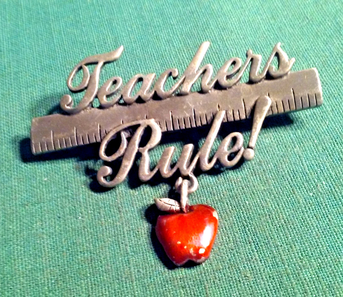 TEACHERS RULE JJ Jonette Jewelry Vintage Pewter Lapel Brooch Pin w Ruler & Apple