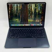 2022 Apple MacBook Air 13.6" M2 8 Core 3.5GHz 16GB RAM 256GB SSD A2681