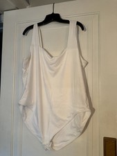 WOMEN'S OLD NAVY WHITE FITTED SLEEVELESS SQUARE-NECK BODYSUIT - SIZE 3XLARGE