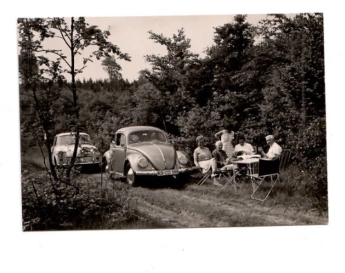13993- Photo * Vintage, VW Beetle * Picnic 1962