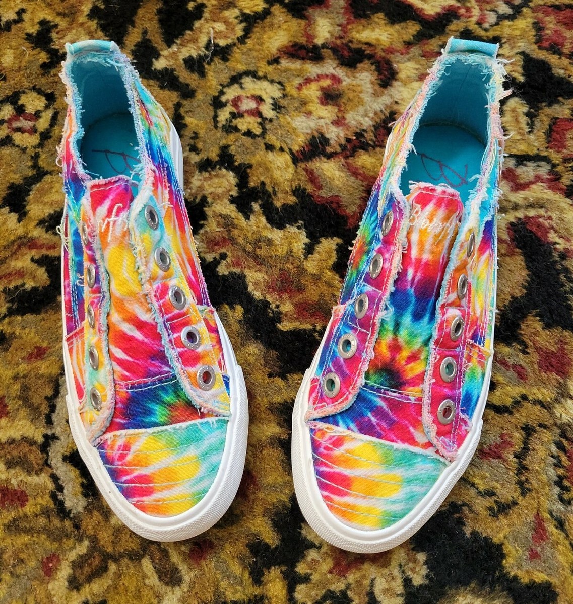 NIB Women's Blowfish PLAY Rainbow Tie Dye Canvas Slip-On Sneaker Shoes Size  M