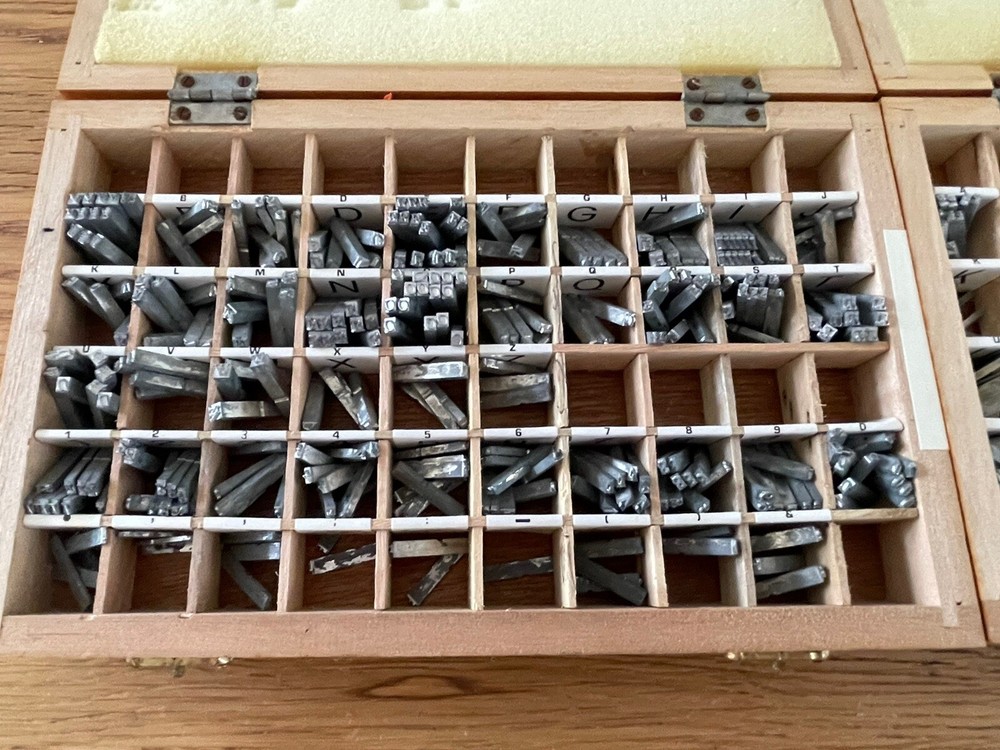 STAMPING MACHINE  LETTER SET upper case and lower case 1210 size