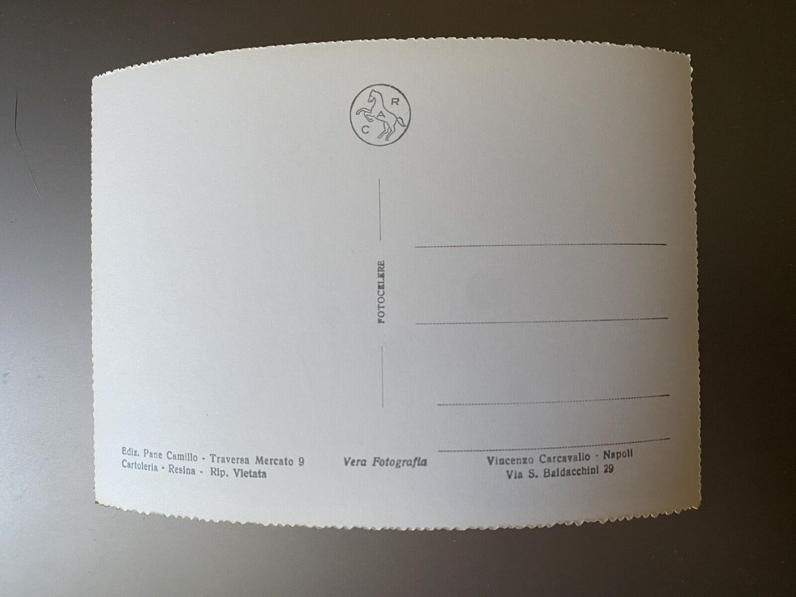 Foto 2 di 2