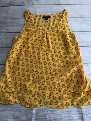Old Navy Tank Top Womens Medium Yellow Floral Scoop Neck Scallop Hem Top