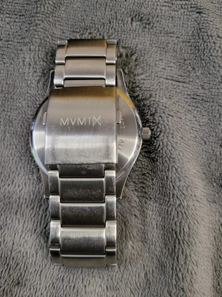 Reloj MVMT Clásico Plateado Blanco 45mm Hombre Foto 3 de 4