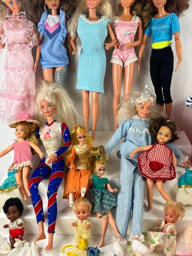 Lotto misto vintage 7 Barbie 2 Alba 2 Tutti 3 Sunshine Baby Dolls anni 60 e oltre vestiti - Foto 3 di 24