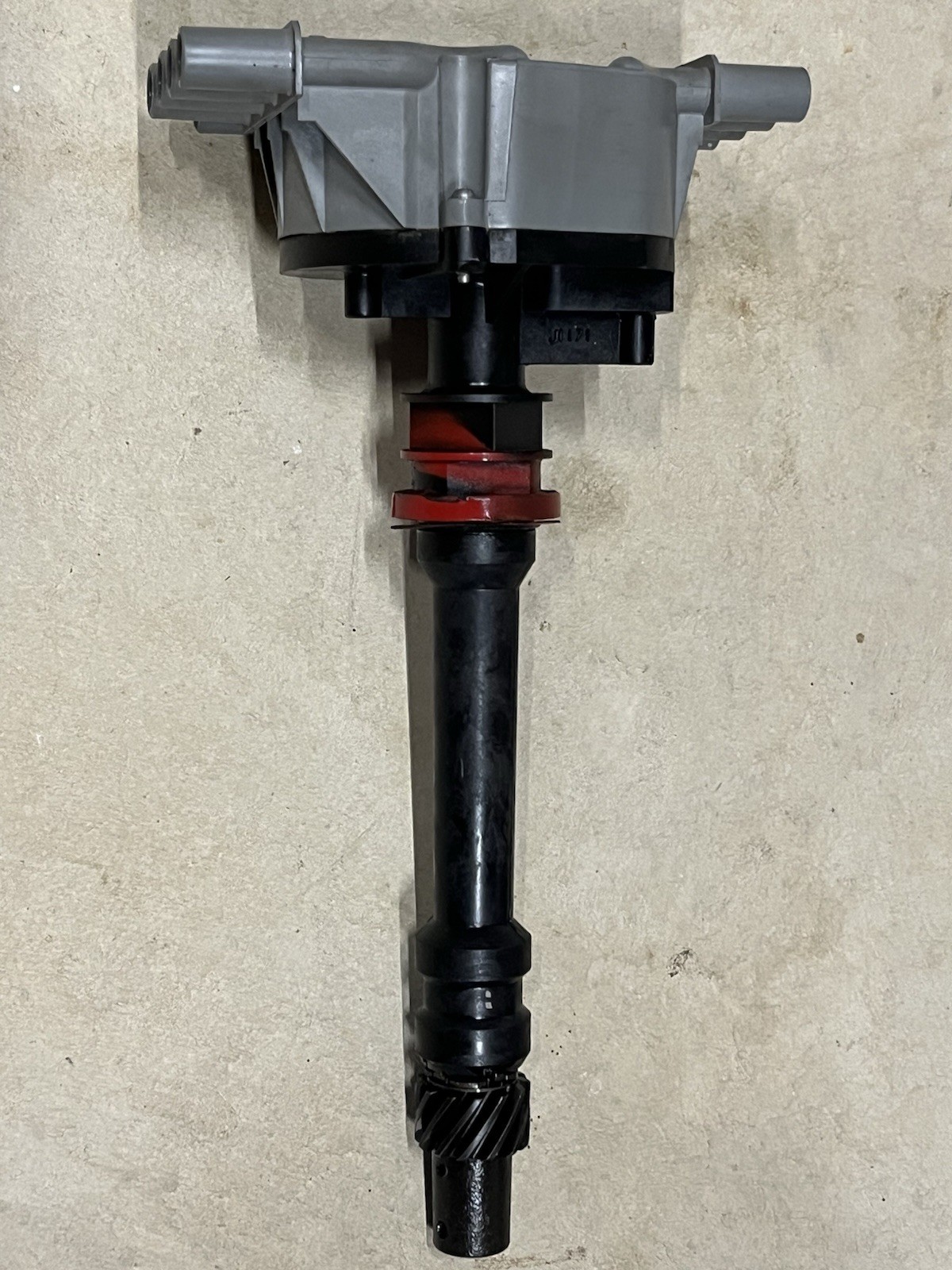 Volvo Penta Vortec 5.7 Distributor Complete Assembly Used In Good Condition OEM