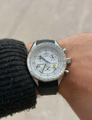 Omega x Swatch Mission to Moon white Snoppy