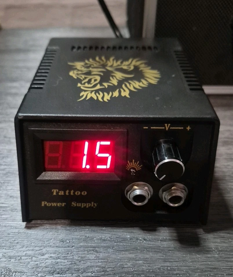 Tattoo Machine Power Supply with Pedal Wires 3 Tattoo Guns Carry Case Lot - Image 4 of 4