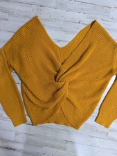 FASHION NOVA FLUFFY RUST TWIST KNOT FRONT KNIT SWEATER SIZE L 100% ACRYLIC