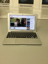 Apple MacBook Air 11 in 2013 Silver/Intel Core i5 1.3 GHz, 256 GB 4 GB Intel HD