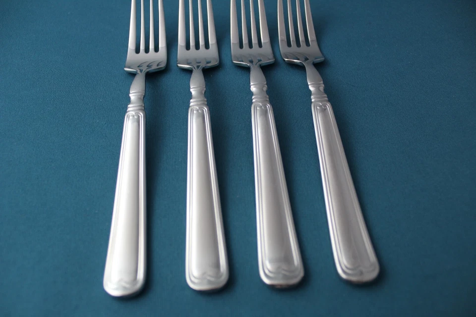 4 tenedores de ensalada JA Henckels DE COLECCIÓN 1876 18/10 acero inoxidable 7 1/8" Foto 2 de 4